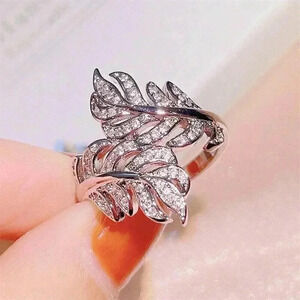 Gorgeous Sterling Silver White Sapphire Leaf Ring